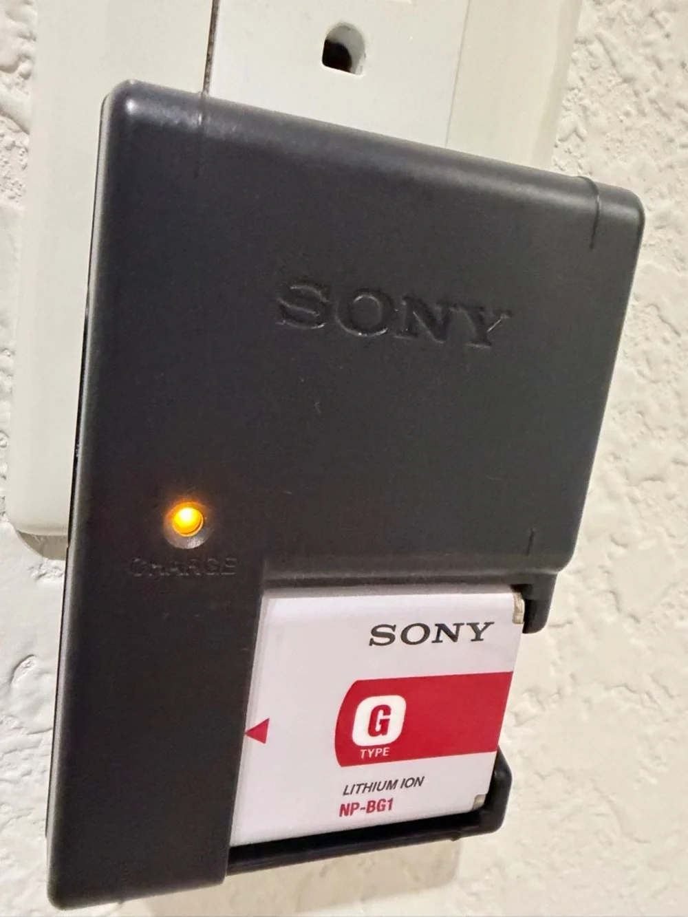 Sony Cyber-shot DSC-N2, 10.1 megapixel an ultra-compact digital camera